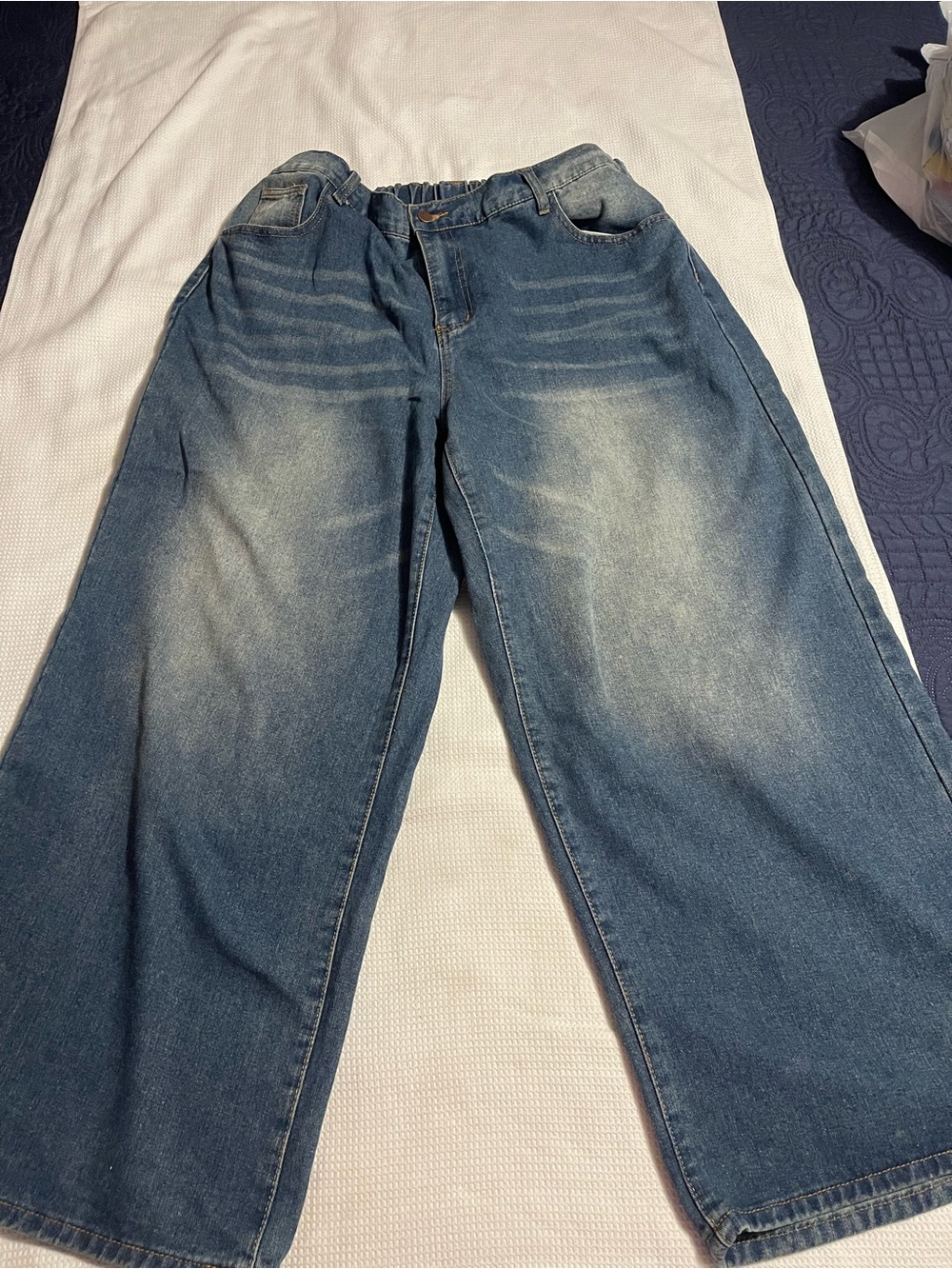 Men's Wide-Leg Blue Washed Jeans